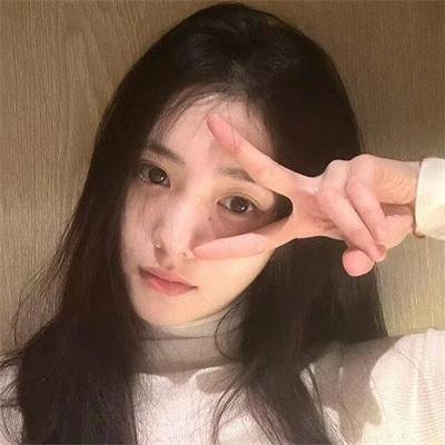 黑色丽人